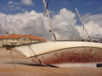 boat in the front yard.JPG